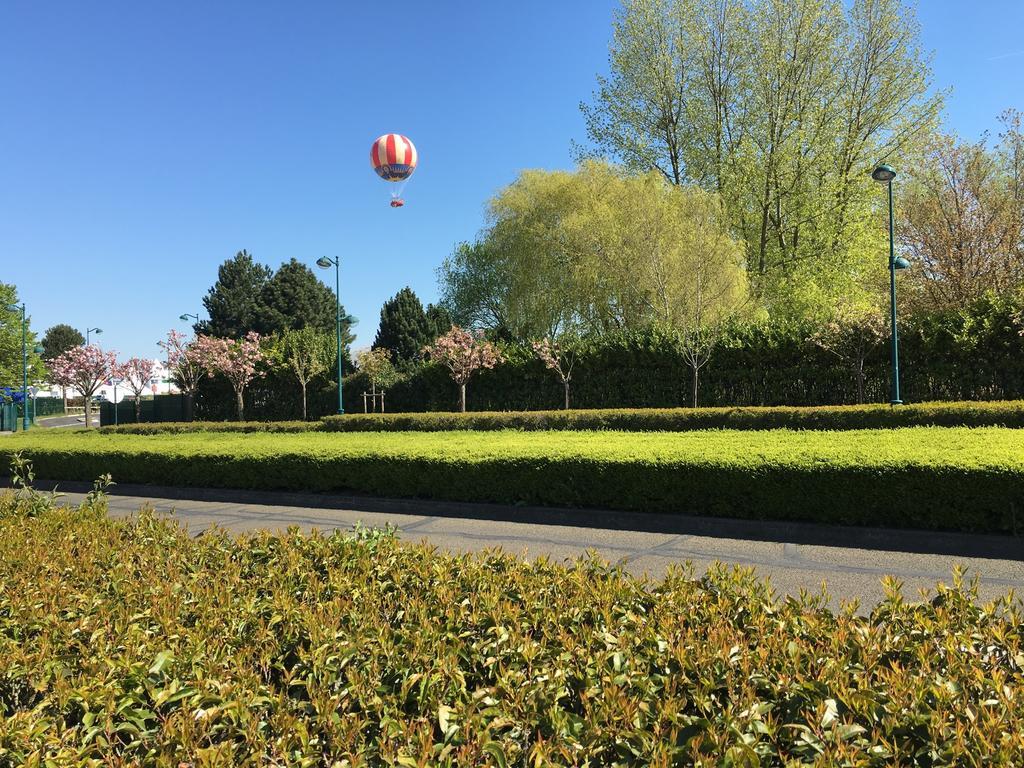 F&B'S Home Disneyland Paris Serris Exterior foto